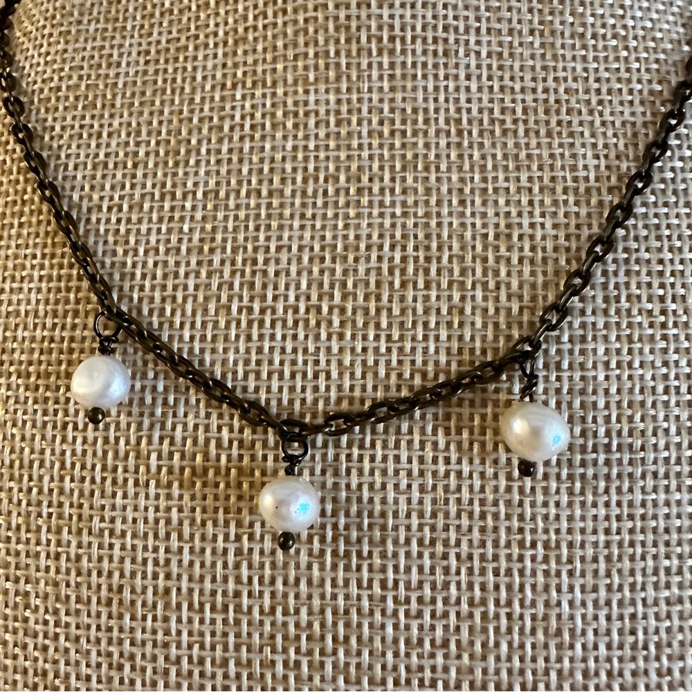 Freshwater pearl drops on a bronze necklace. New, lobster clasp, 18β